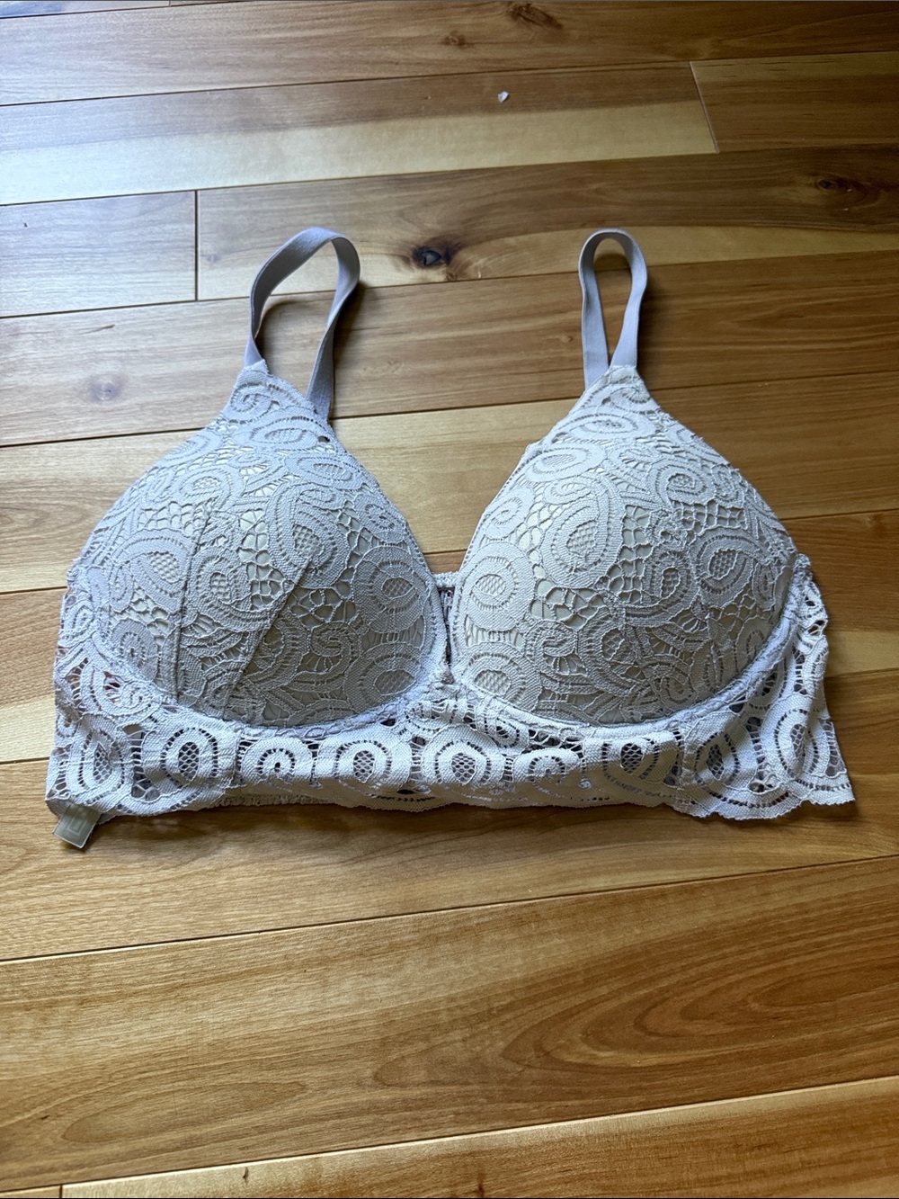 VS PINK Lace Overlay Wireless Bralette - White